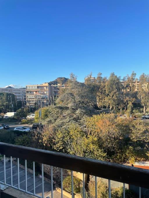 Le Cocon Hyerois Apartman Hyères Kültér fotó